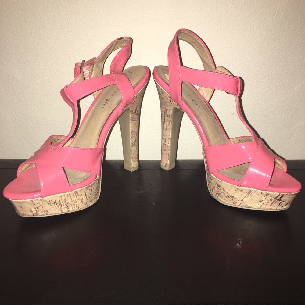Steve Madden Platform High Heel Ankle Strap Sandal